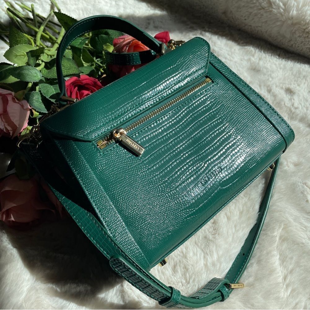 ♥️ LA'FESTIN Green mini Kelly “style”
leather cross body purse, gold hardware - Picture 11 of 15